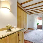 Relaxing Family Podere Delle Rose Pool & Garden 度假居 *