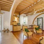 度假居 Relaxing Family Podere Delle Rose Pool & Garden 帕贾尼克