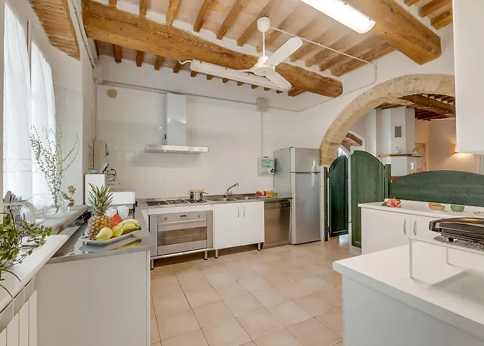 Vakantiehuis Relaxing Family Podere Delle Rose Pool&garden