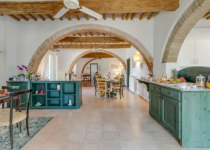 Vakantiehuis Relaxing Family Podere Delle Rose Pool&garden